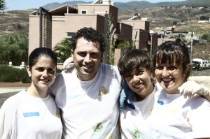 Nazaret (Ladrillos ecológicos), José, Cristina y Paule (Taller de Domo)